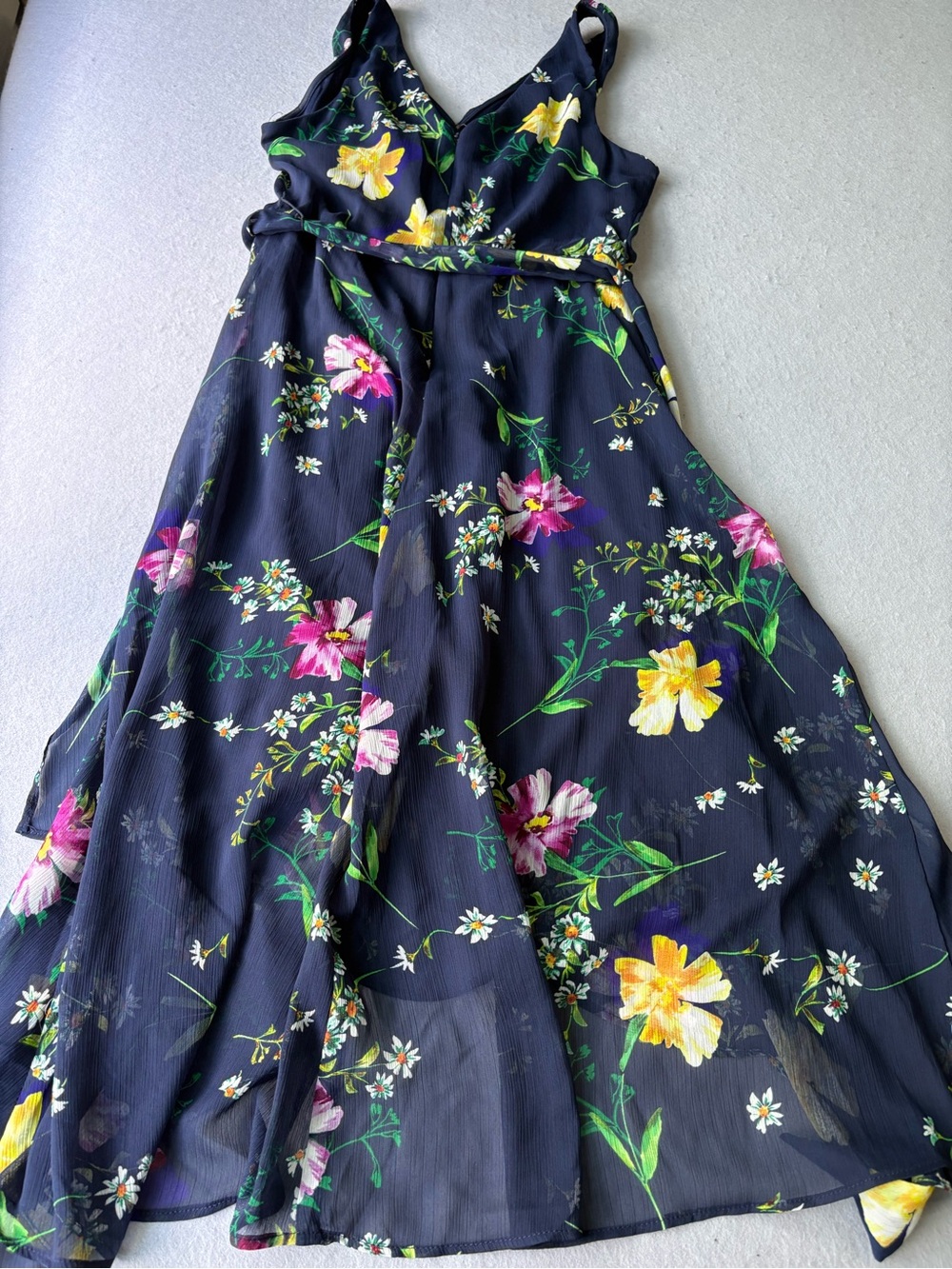 DKNY Navy Floral Faux Wrap Midi Chiffon Dress with Tie Waist Sz 10 - Picture 10 of 10